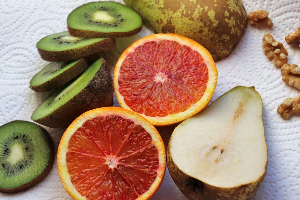 Různé druhy ovoce